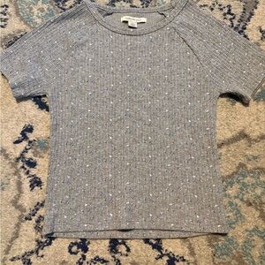 Gray Floral Short Sleeve Knit Top